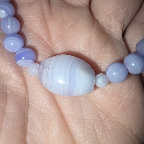 Blue Lace Agate Stone And 6mm Blue Lace Agate Beaded Bracelet - Picture 9 of 9